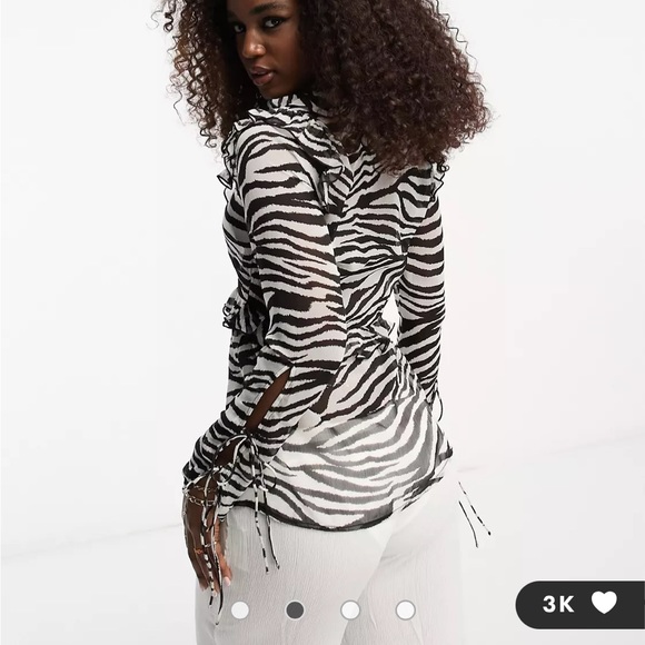 NWOT Miss Selfridge beach chiffon zebra tie front long sleeve cover up - Picture 2 of 4